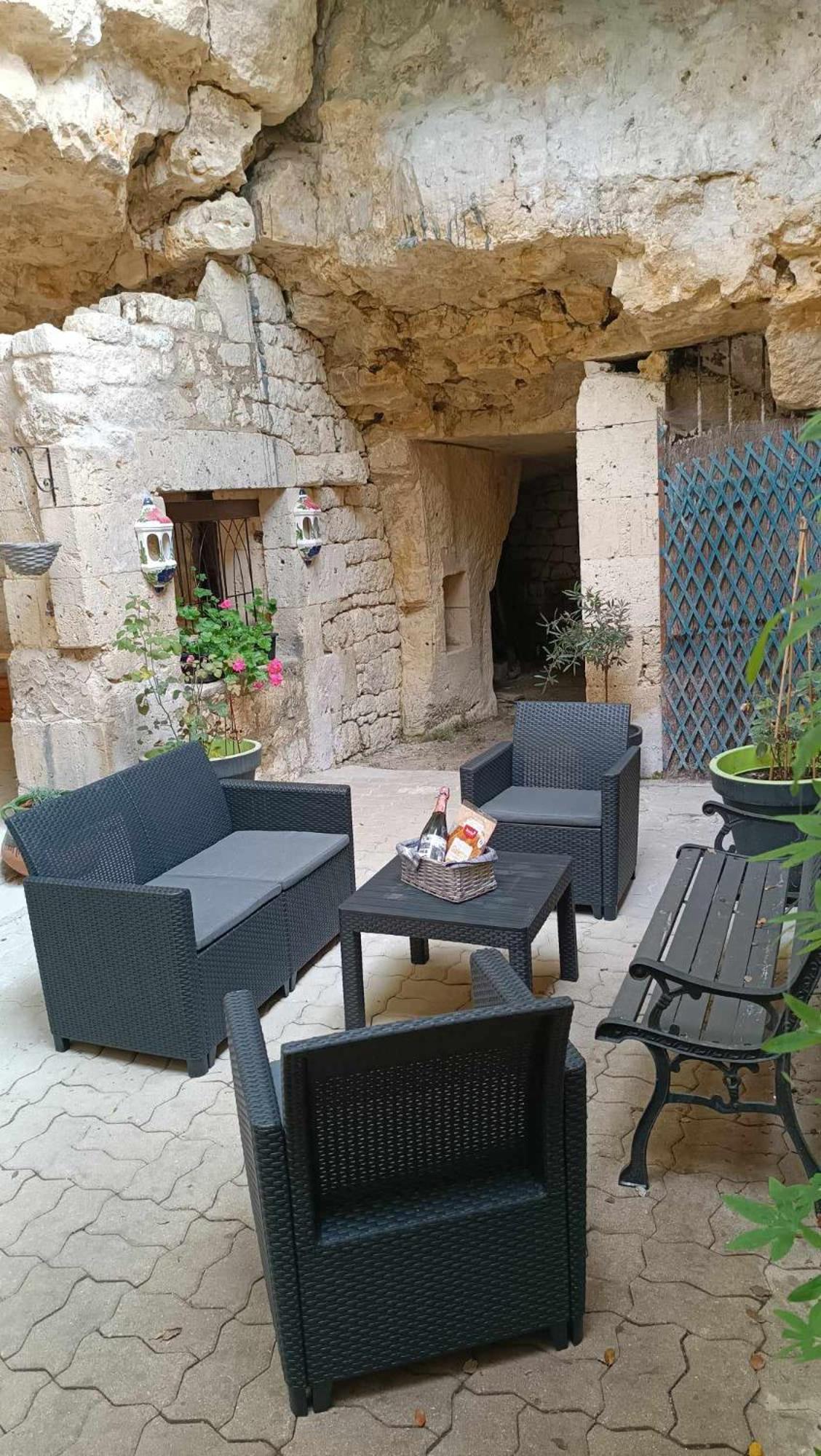 Meuble De Tourisme Petit Chail Saint Savinien エクステリア 写真