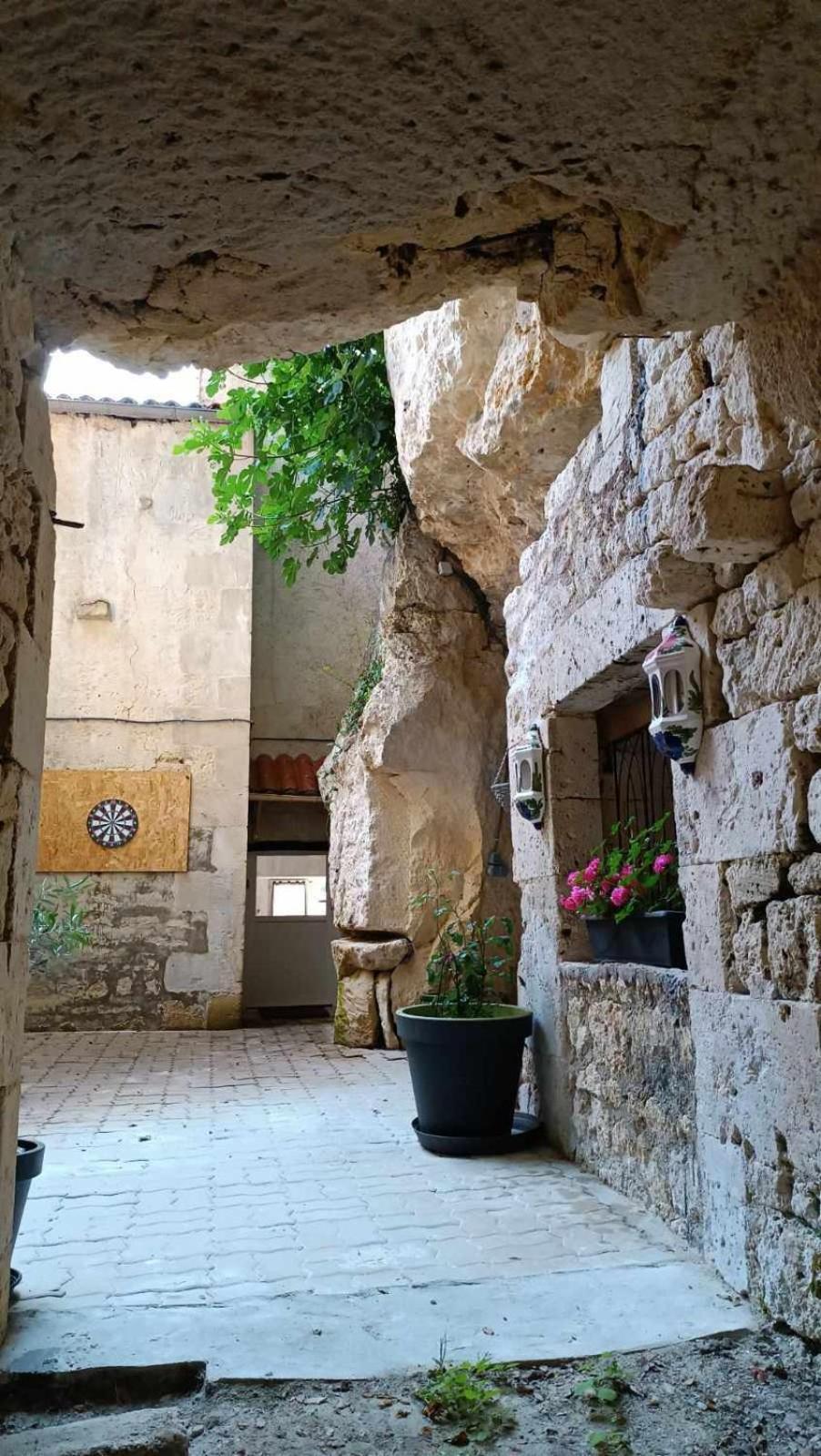 Meuble De Tourisme Petit Chail Saint Savinien エクステリア 写真