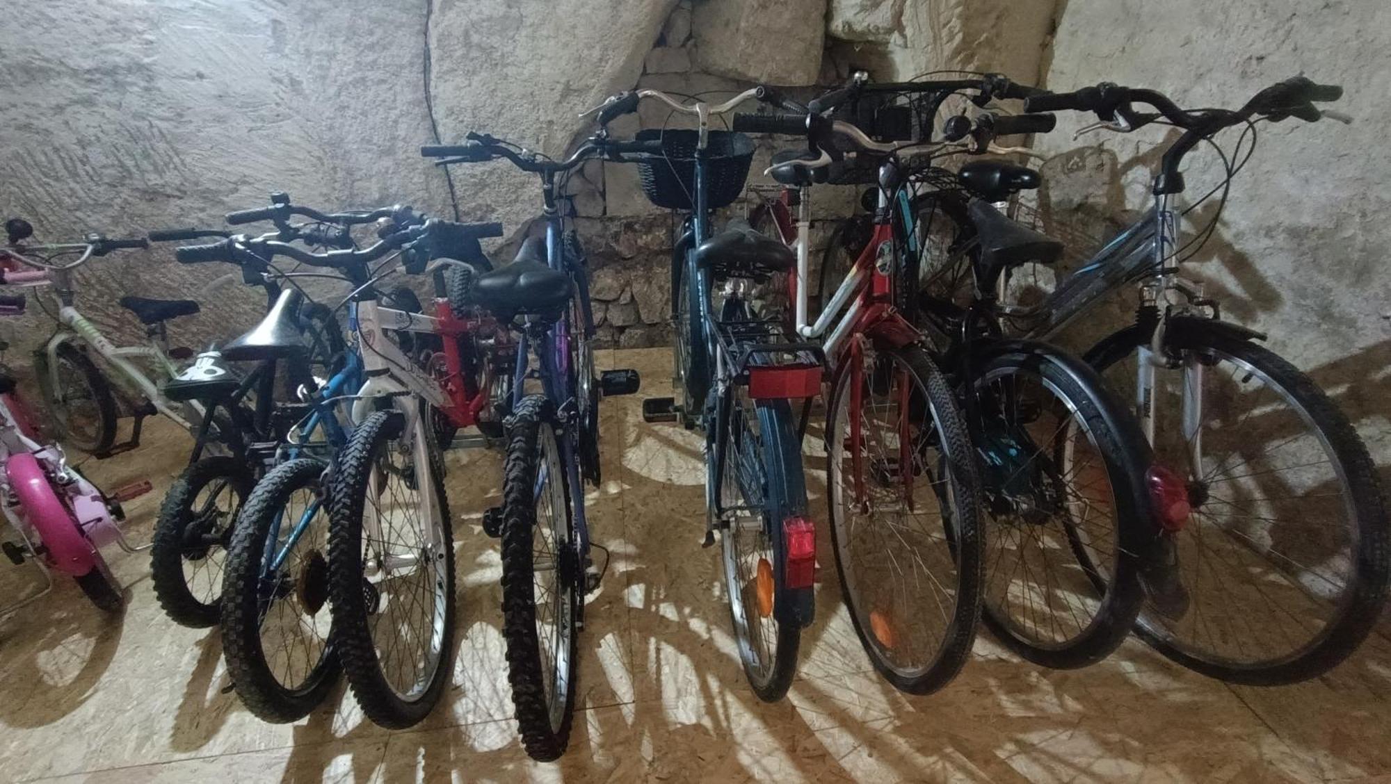 Meuble De Tourisme Petit Chail Saint Savinien エクステリア 写真