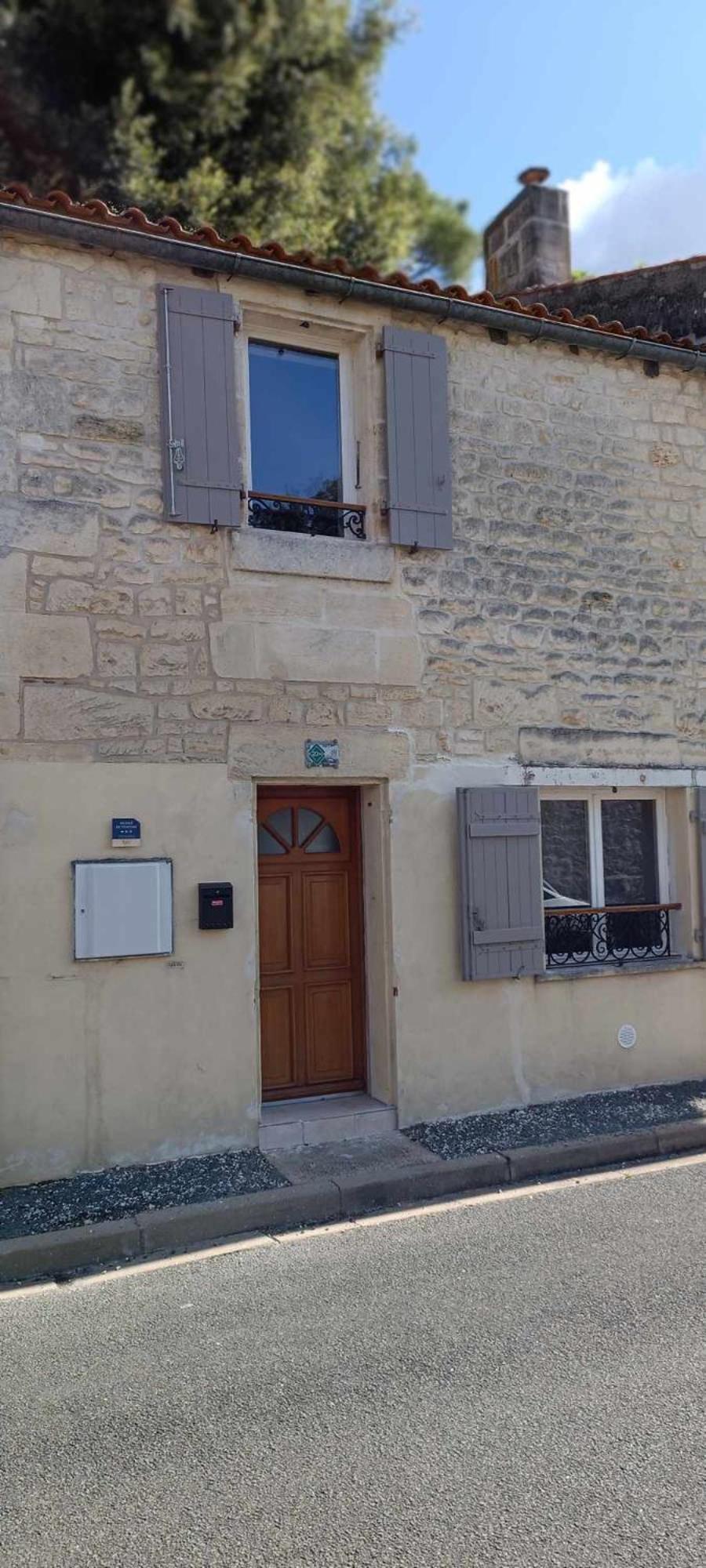Meuble De Tourisme Petit Chail Saint Savinien エクステリア 写真